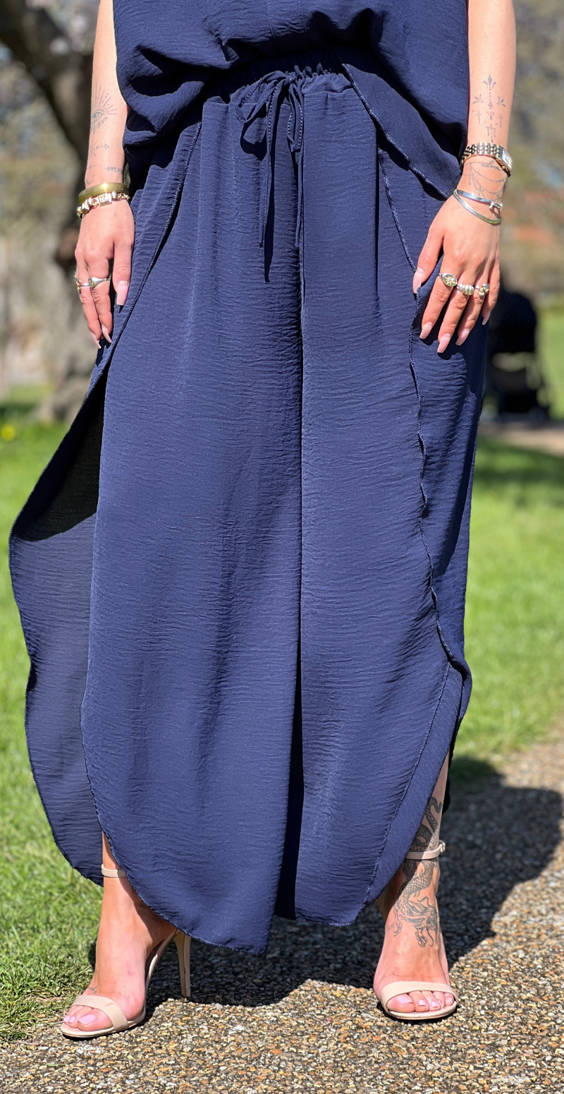 Beate bukser med åbning i siden navy LikeLondon