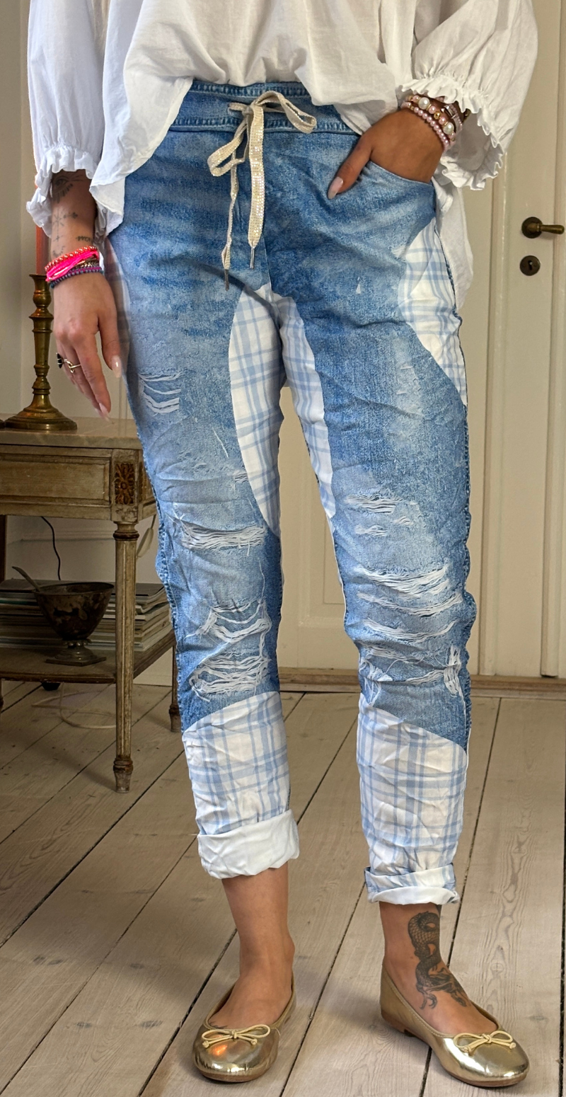 Sisse bukser i denimlook med ternede detaljer Likelondon