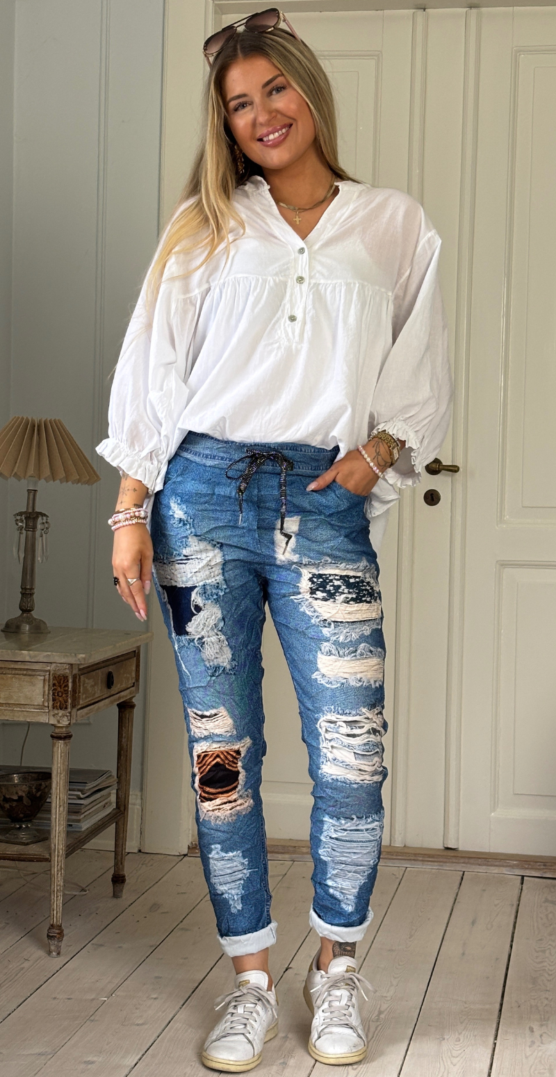 Forudbestil uge 7 Sisse bukser i råt denimlook med stjerner Likelondon