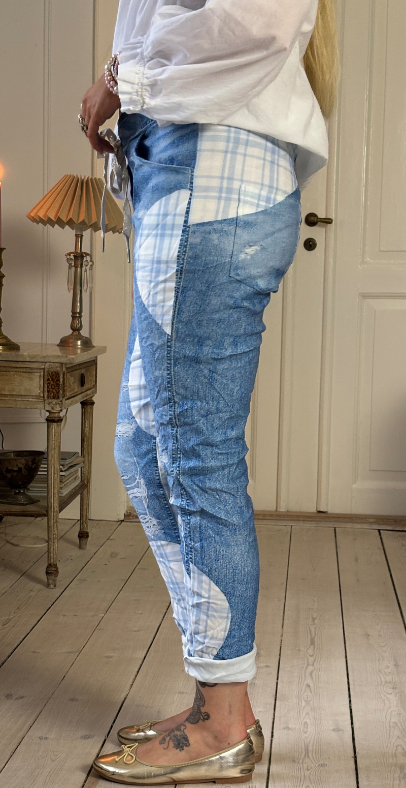 Sisse bukser i denimlook med ternede detaljer Likelondon