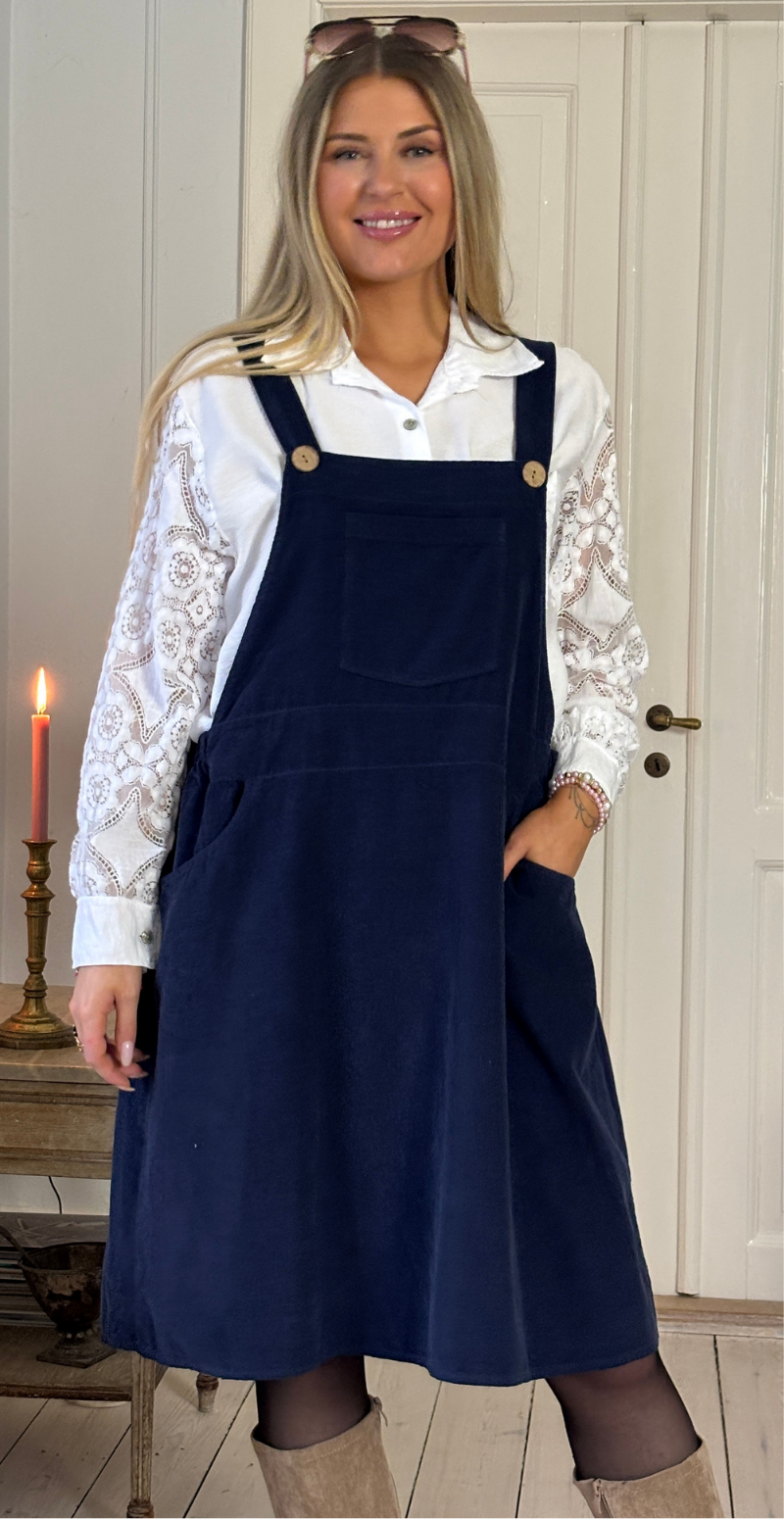 Forudbestil uge 9 Nynne kort spencer i fløjl med lomme foran navy LikeLondon