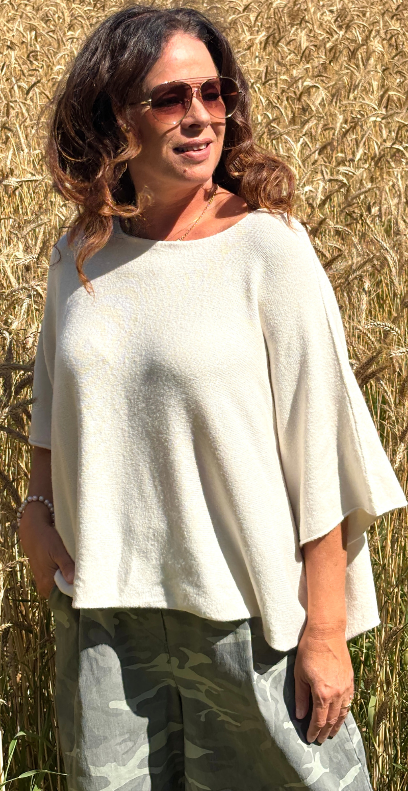 Elva strikbluse med vidde og 3/4 ærmer beige LikeLondon