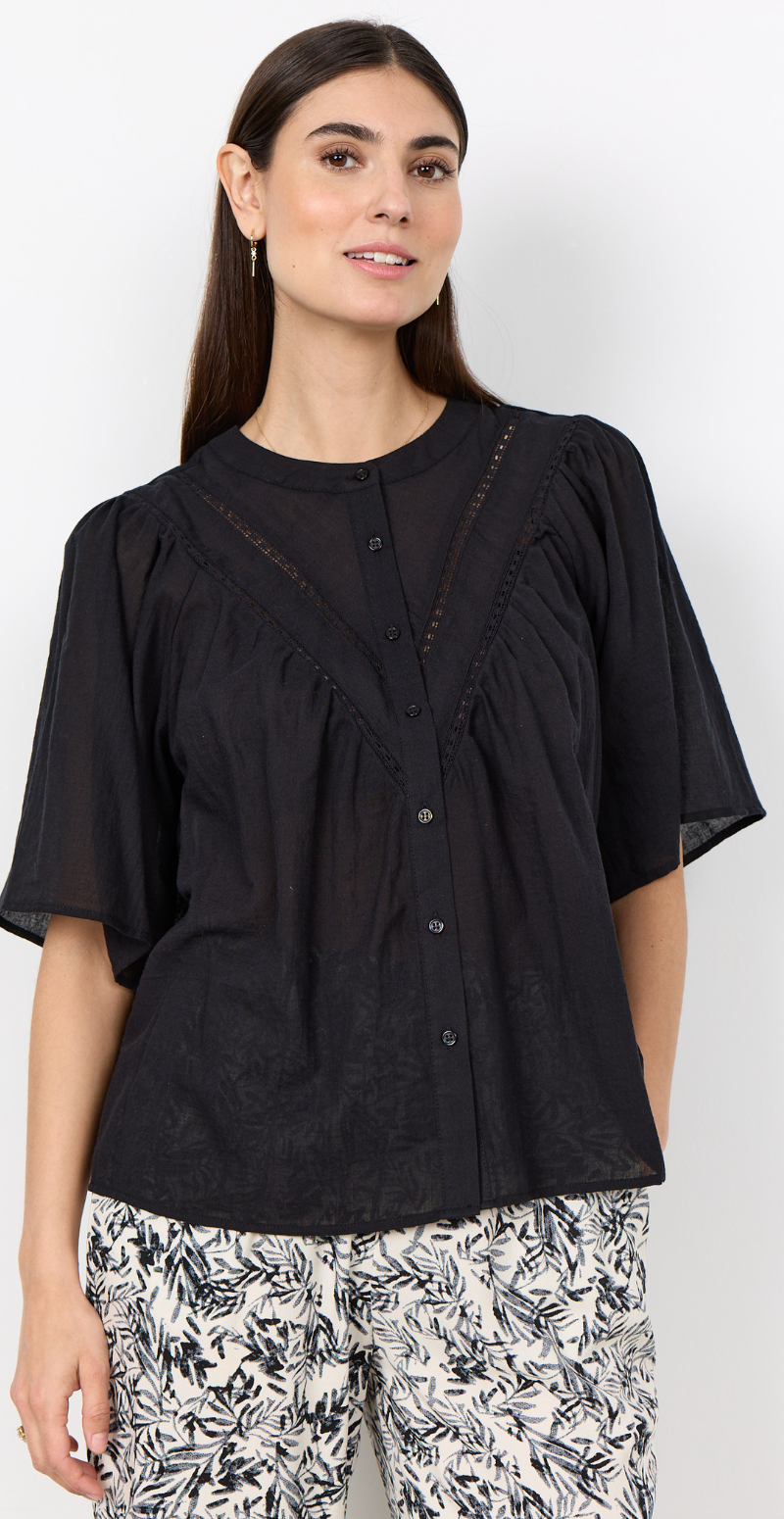Jenny gennemknappet bluse med blonder sort LikeLondon