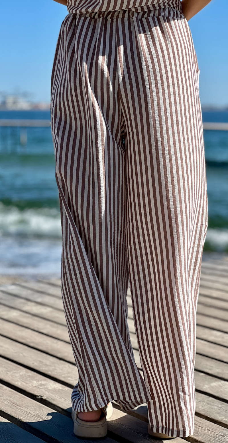 Lilje sæt med stribet bluse og bukser moro LikeLondon