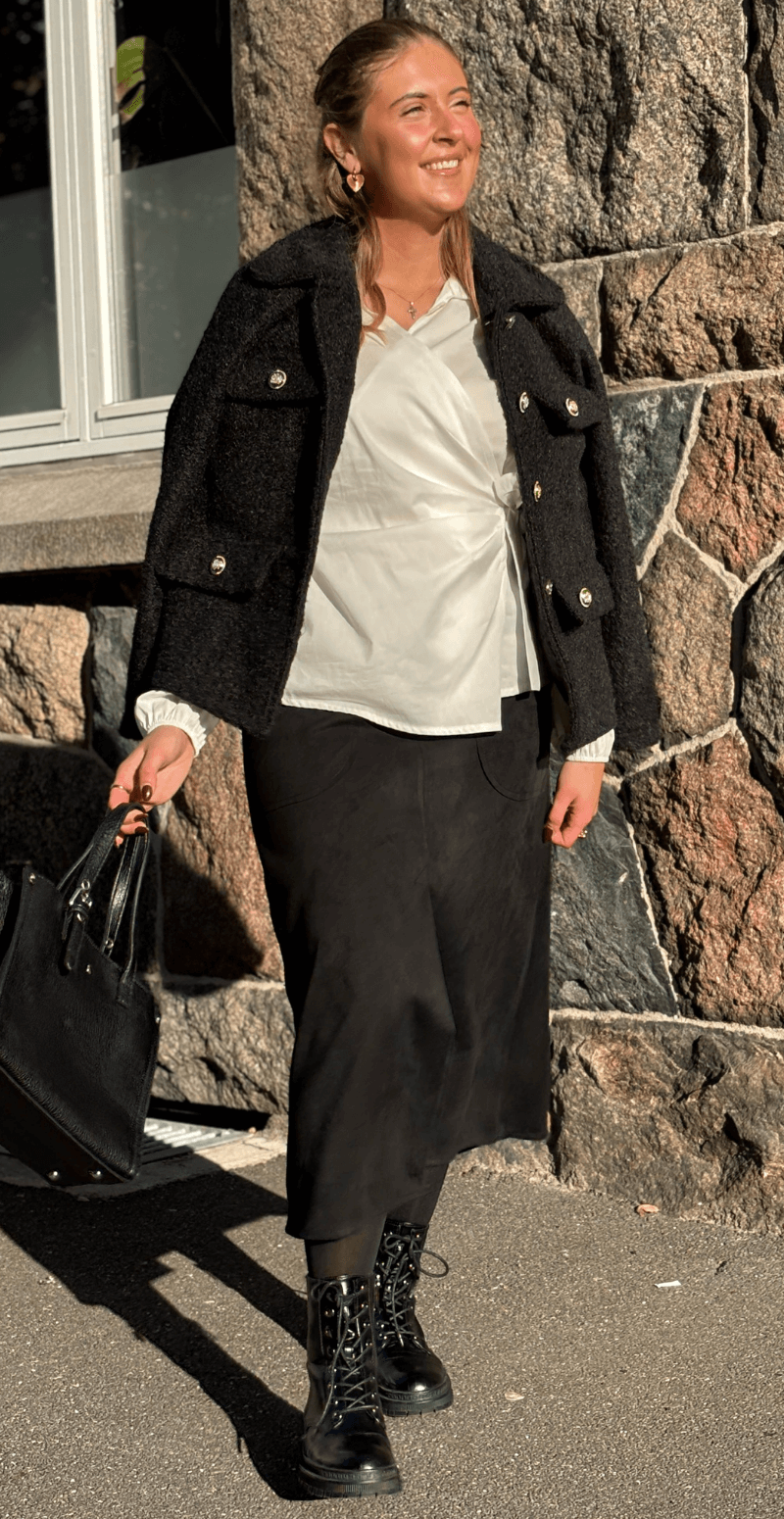 Maria slå om bluse med bindebånd hvid LikeLondon