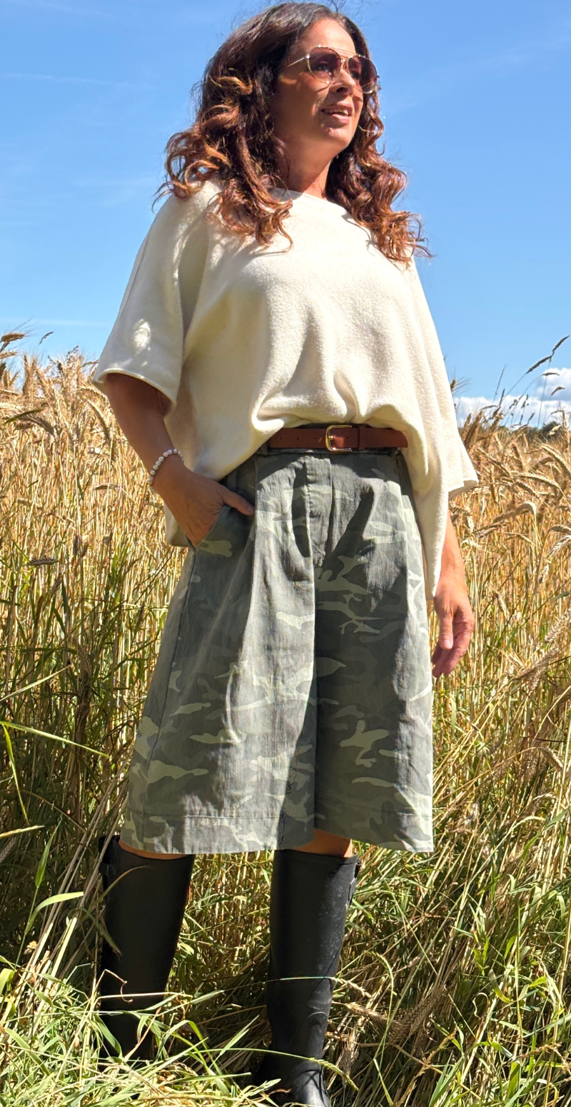 Elva strikbluse med vidde og 3/4 ærmer beige LikeLondon