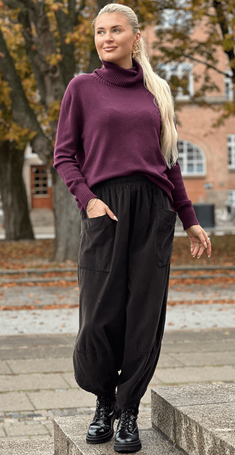 Abelone strik med rullekrave bordeaux LikeLondon