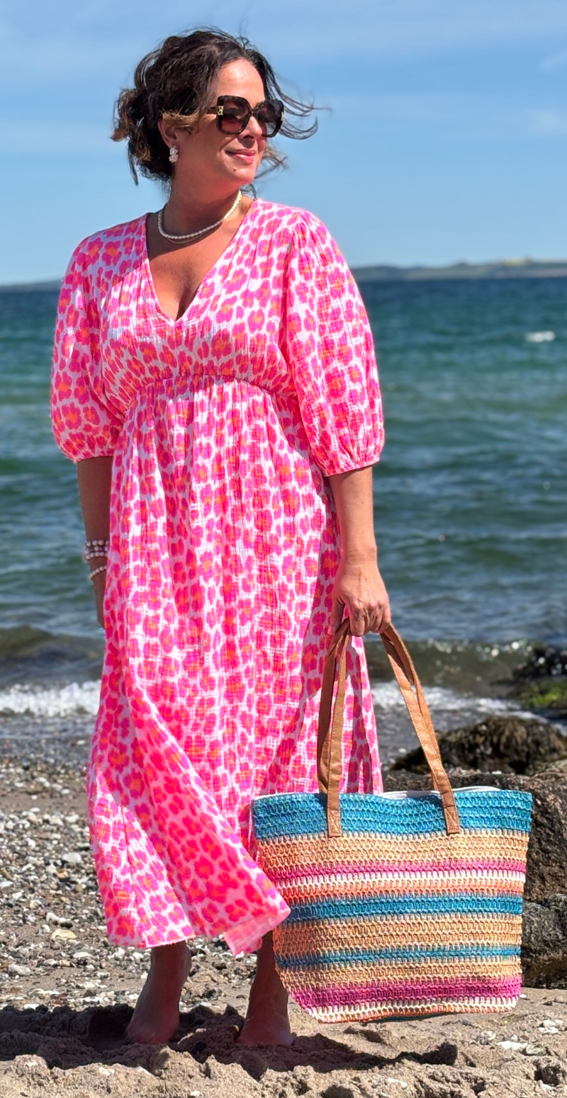 Forudbestil uge 22 Maya kjole med v-hals og leopardprint pink LikeLondon