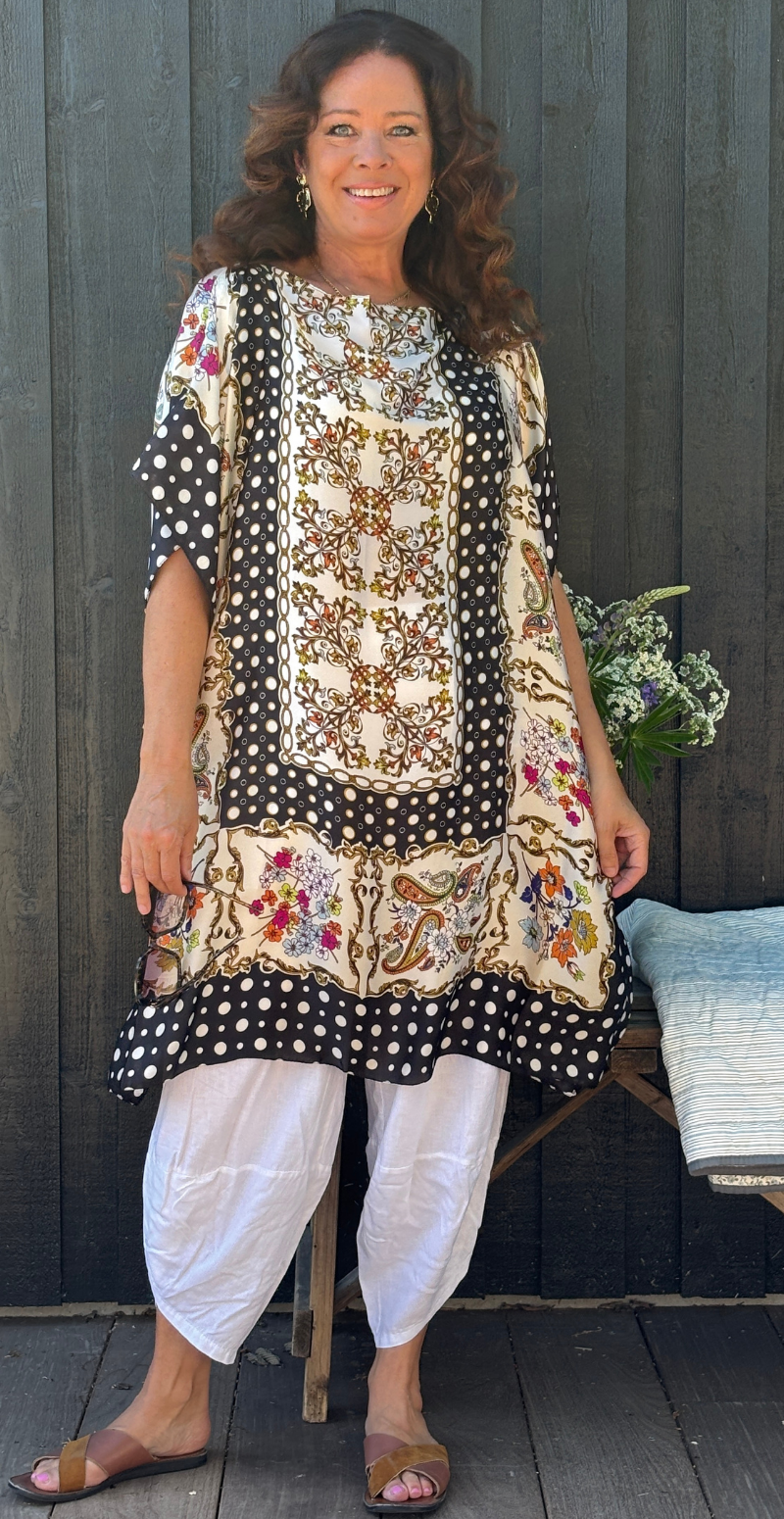 Sarong med mønster og bådudskæring multi LikeLondon
