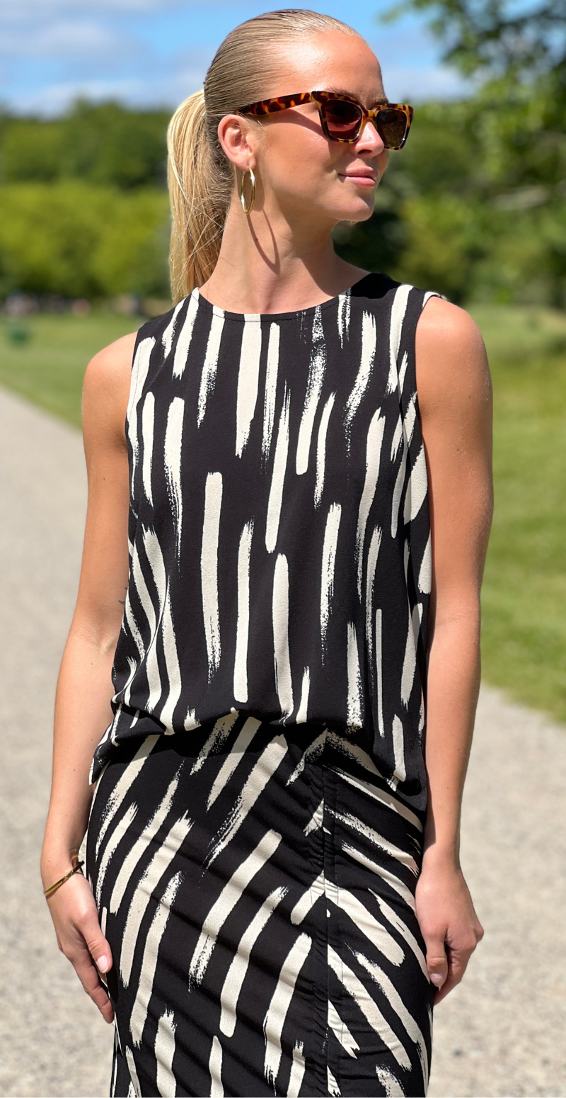 Esme bluse sort w. moonbeam