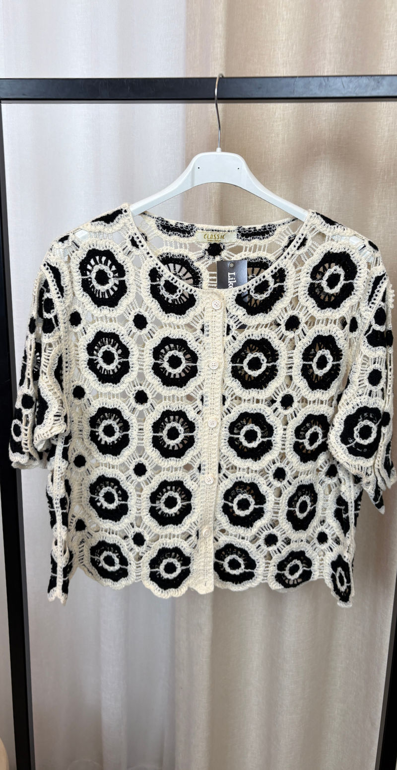 Ginny hæklet cardigan med korte ærmer sort LikeLondon