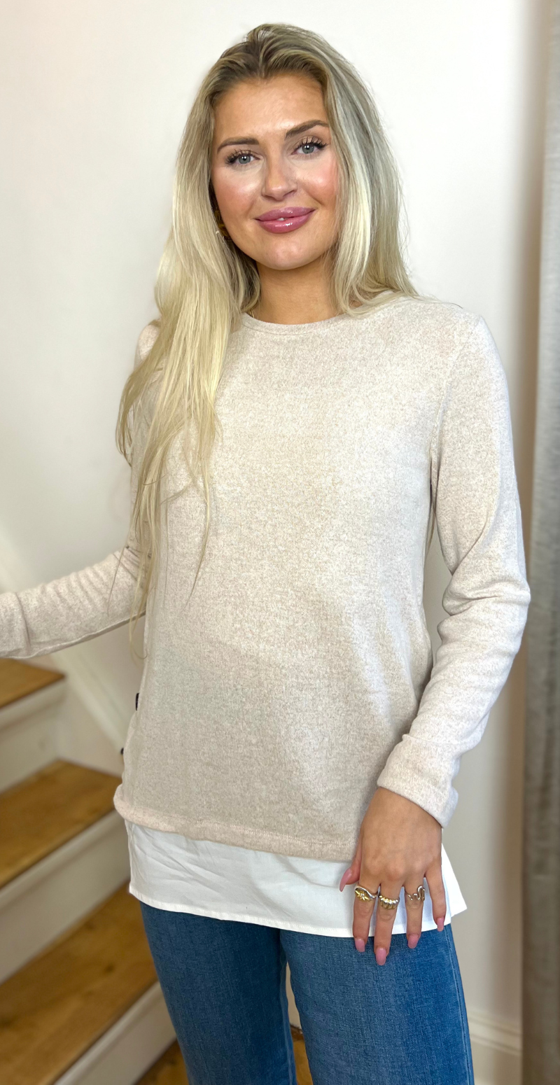 Olivia strikbluse med skjortekant beige