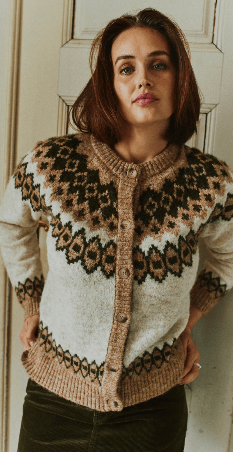 Novala cardigan med mønster moonbeam w. kombu green melange