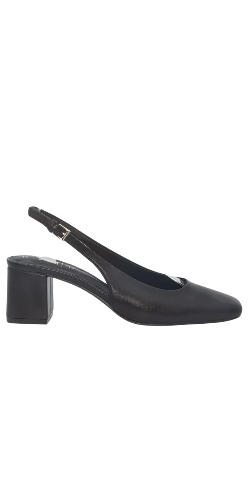 Pumps med slingback i sort