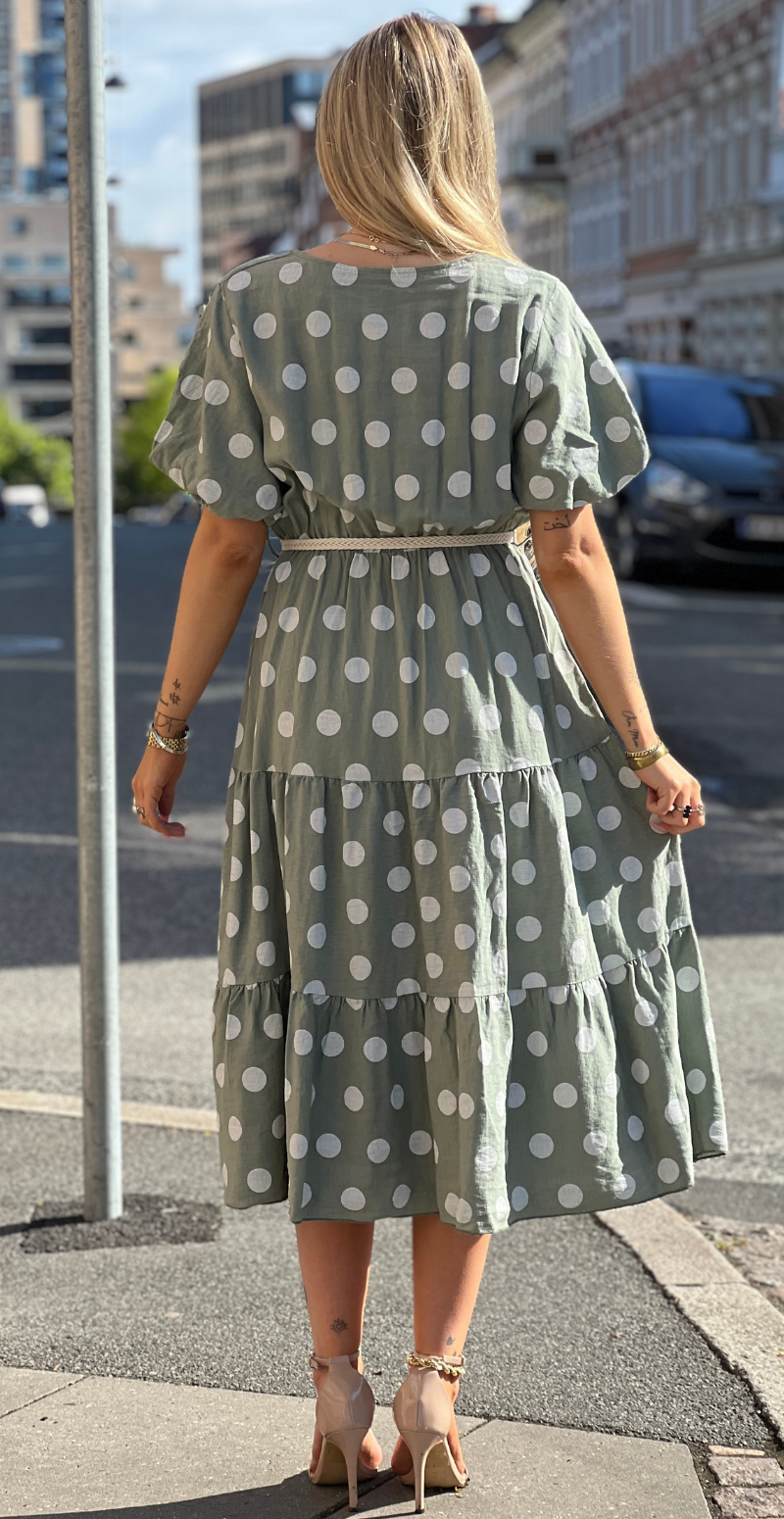 Elly kjole med dots og peplum khaki LikeLondon