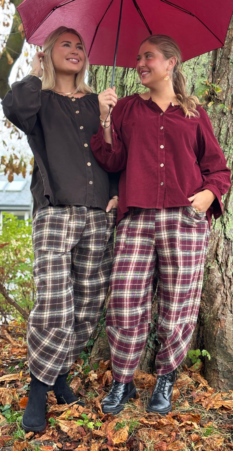 Vista ternet bukser med lommer bordeaux LikeLondon