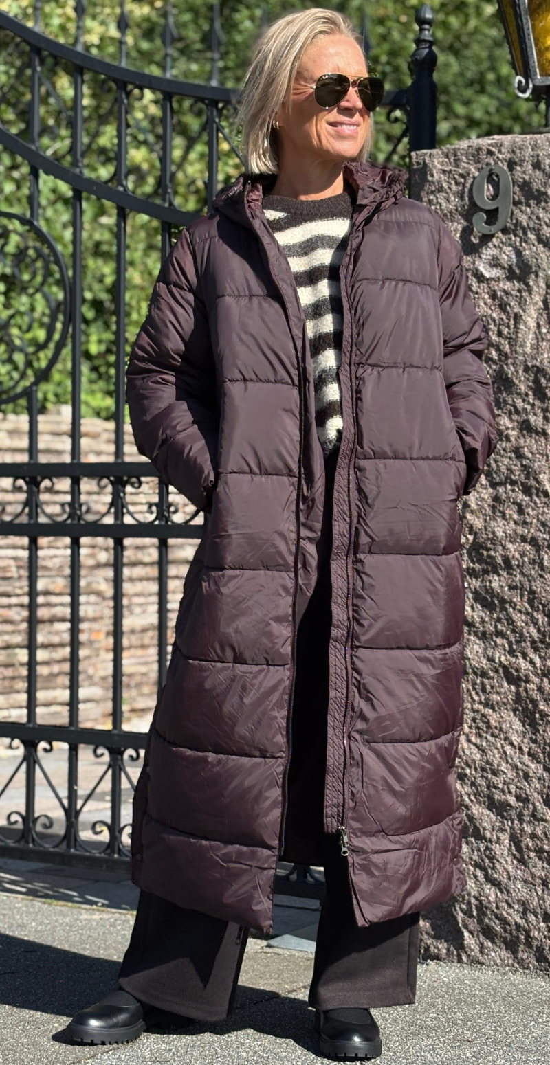 Liva frakke med hætte brun LikeLondon