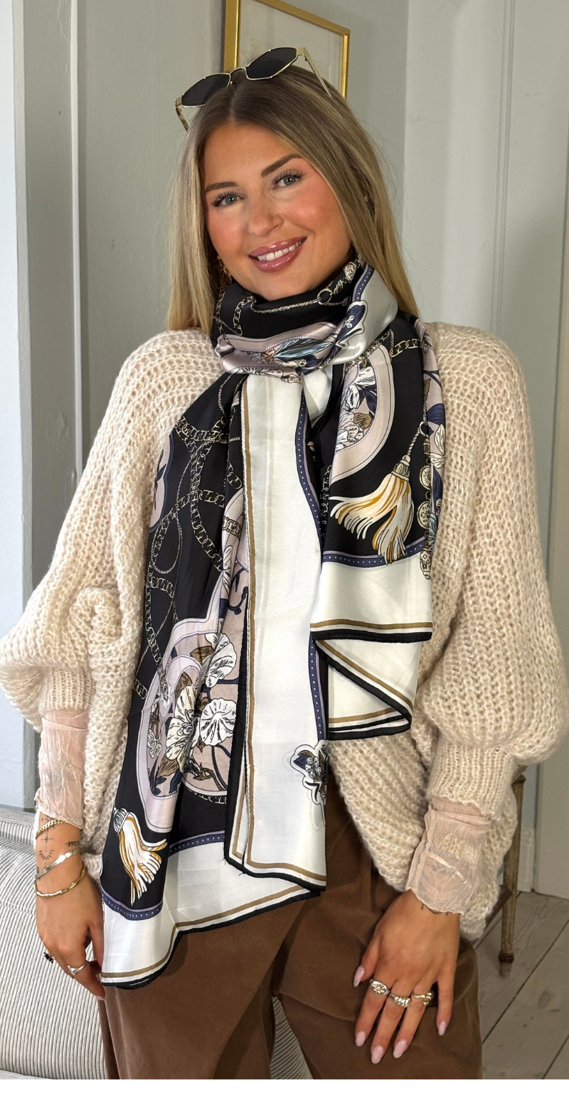 Tørklæde med blomster mønster og blade sort LikeLondon