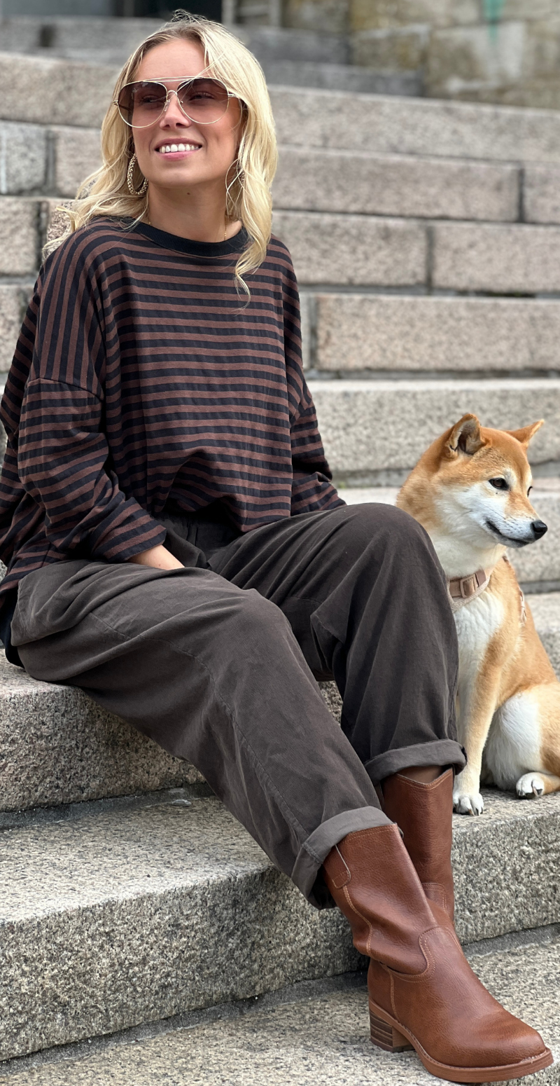 Zenia bluse med lange ærmer og striber old brown/sort LikeLondon