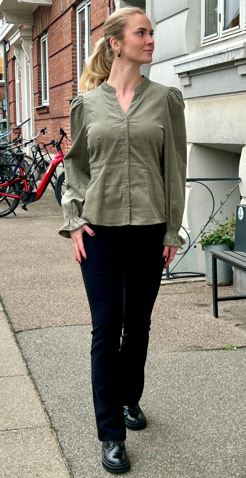 Denord gennemknappet fløjlsbluse vetiver B-young