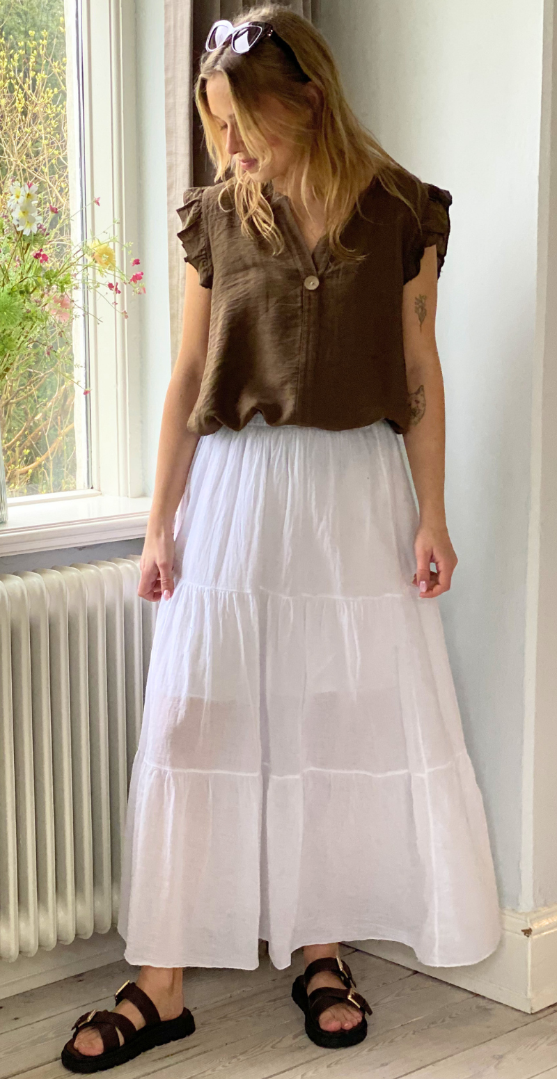 Gigi lang nederdel med peplum hvid LikeLondon