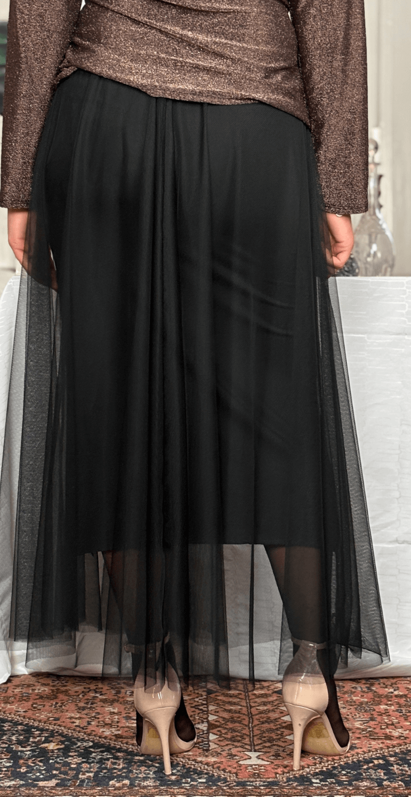 Jalen tylnederdel med satinbånd i taljen sort LikeLondon