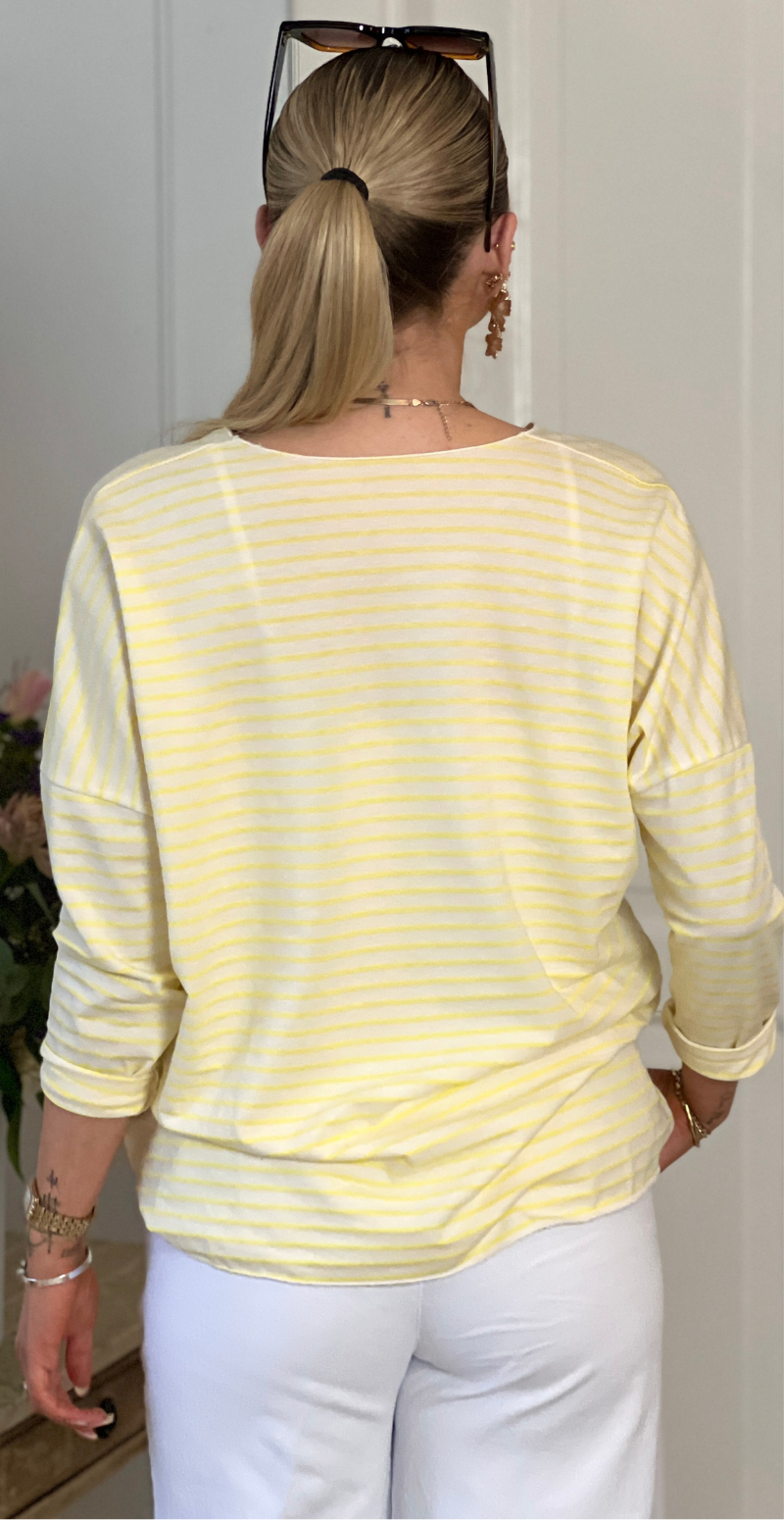 Forudbestil uge 7 Evita bluse med v-hals og striber gul LikeLondon