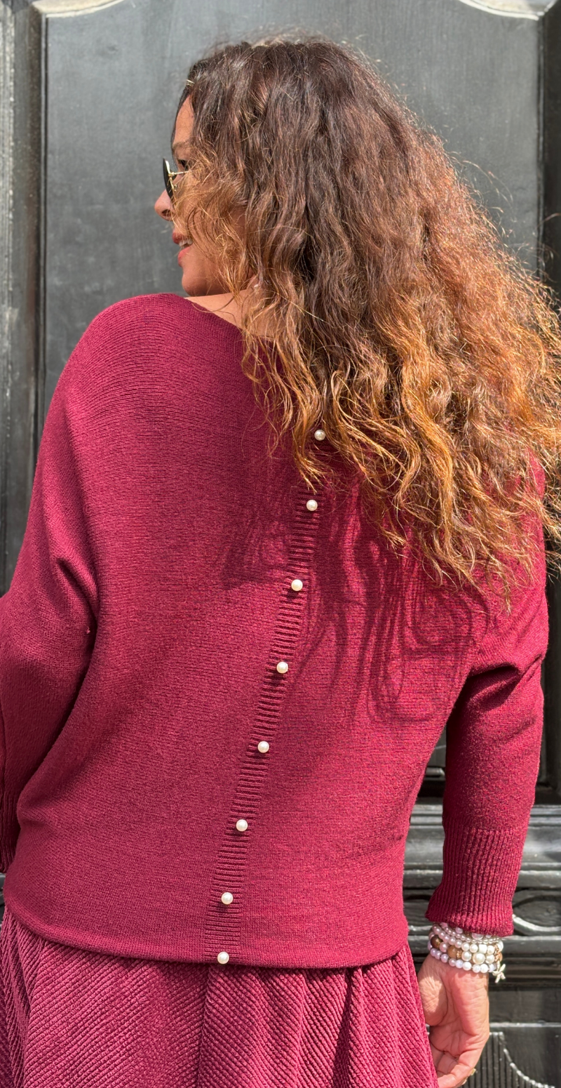 Catarine bluse med perlemorsknapper vino LikeLondon