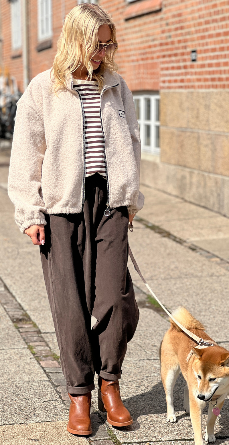 Bonnie kort bomberjakke beige LikeLondon