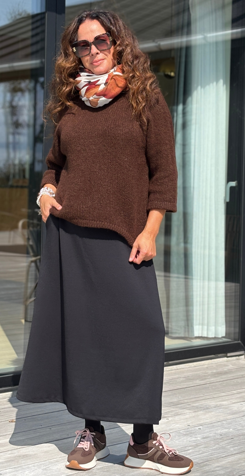 Andrea striktrøje med 3/4 ærmer brun LikeLondon