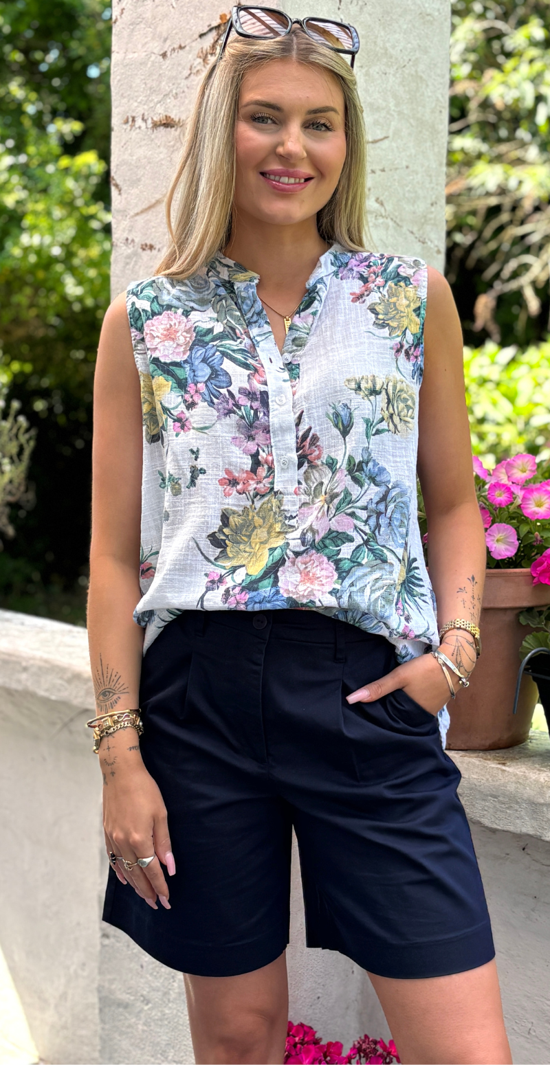 Dorota top med farverige blomster hvid LikeLondon