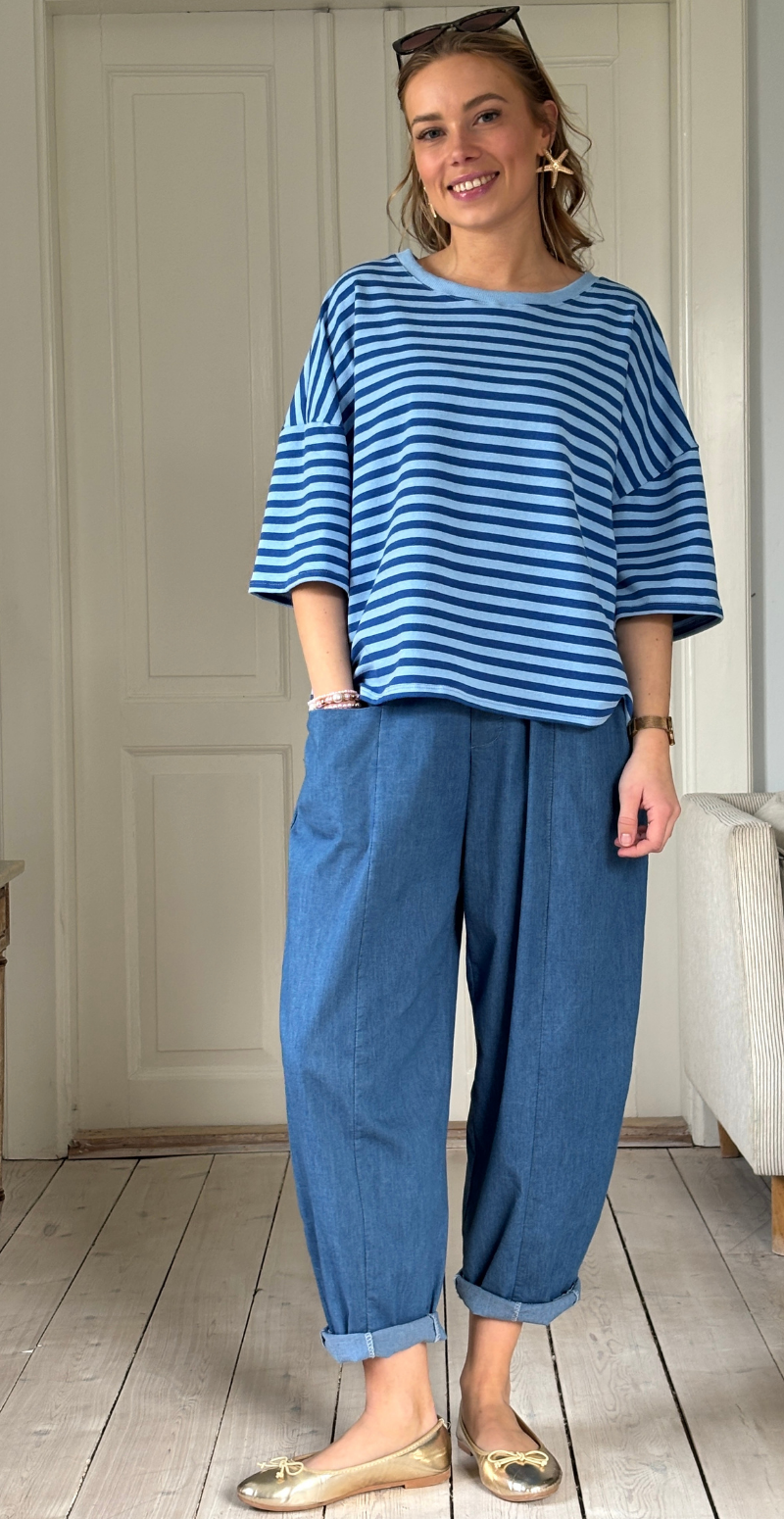 Zenia t-shirt med striber royal blue LikeLondon
