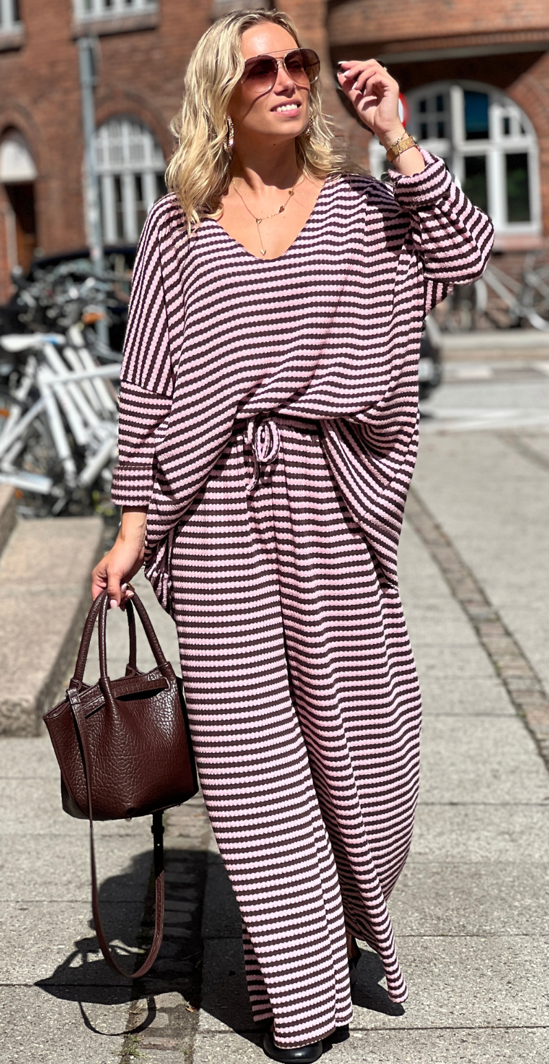 Mira strikket sæt i 2 dele rosa/brun LikeLondon