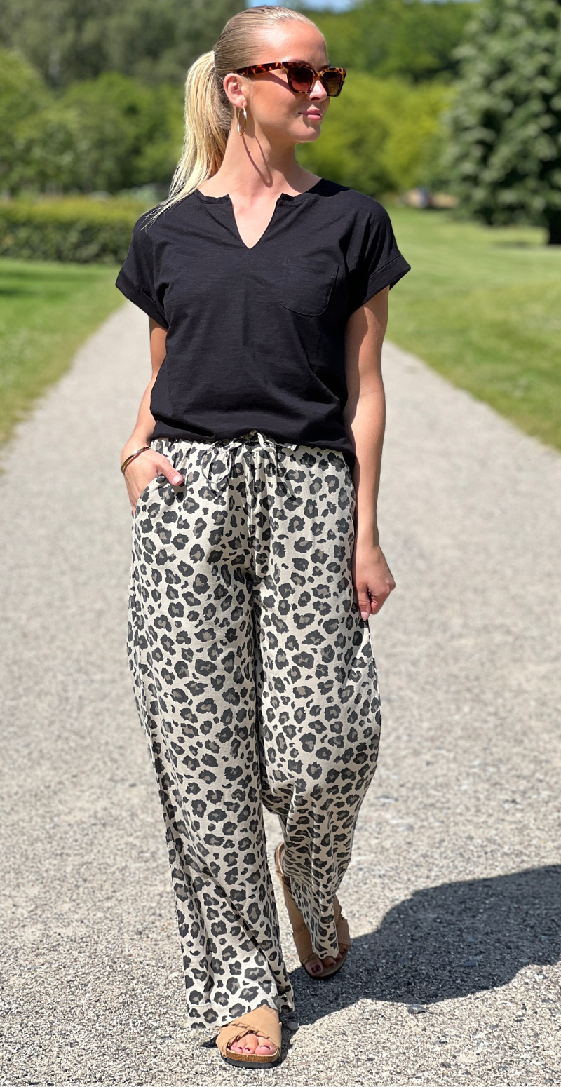 Lavisco hørbukser med leopardprint sand melange w. black