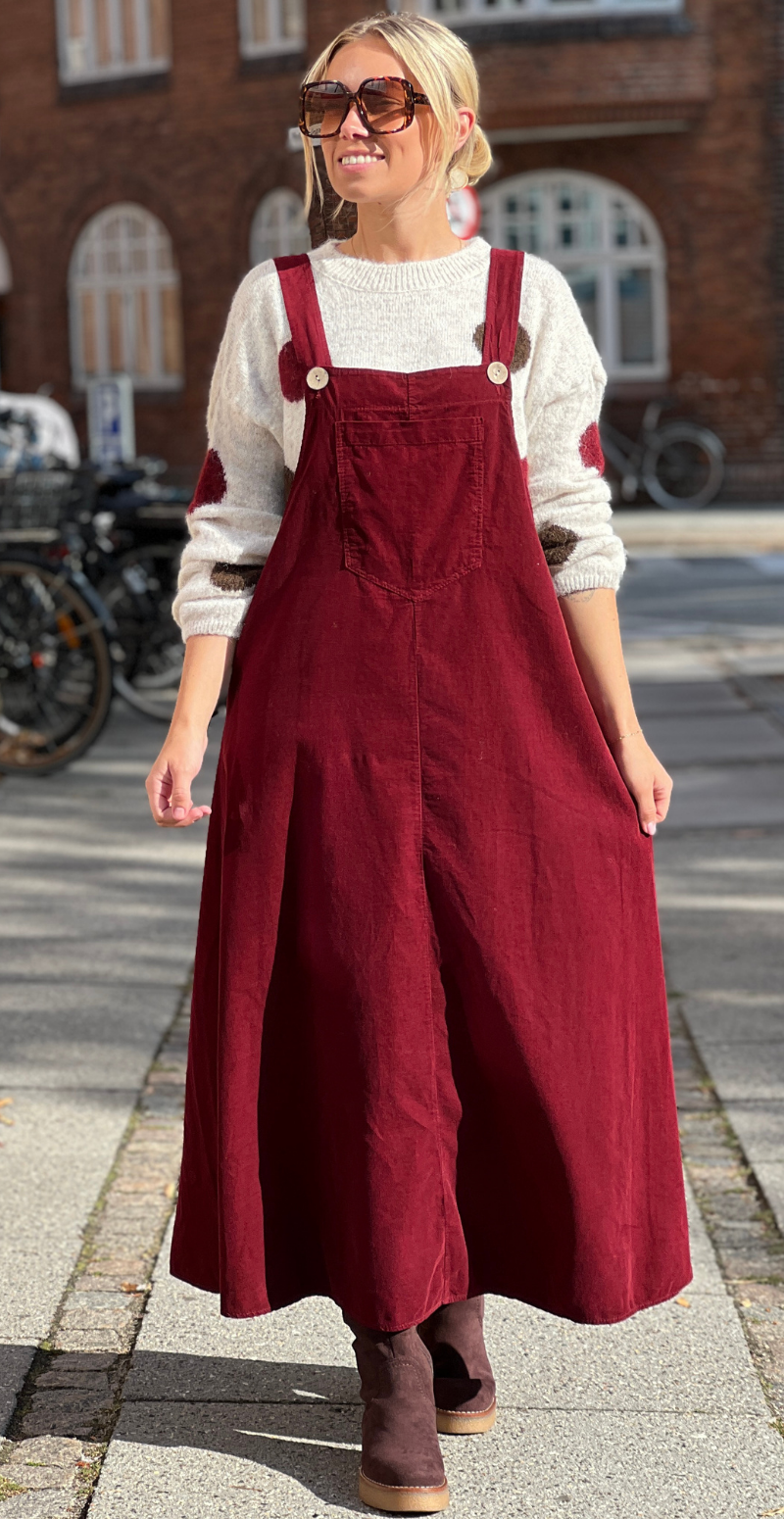 Camelia spencer i fløjl med lomme og træknapper bordeaux LikeLondon