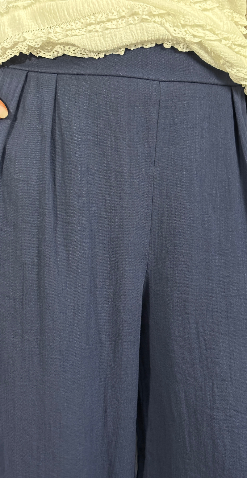 Forudbestil uge 9 Sutton bukser i barrel-fit med læg foran navy LikeLondon