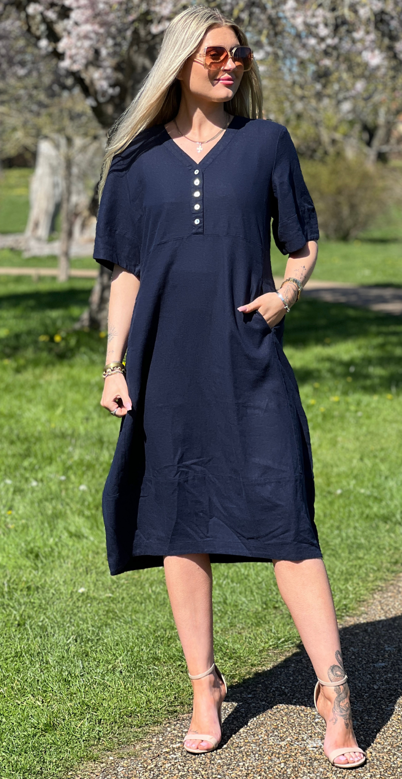 Lava hørkjole med lommer og knapstolpe navy blazer Freequent
