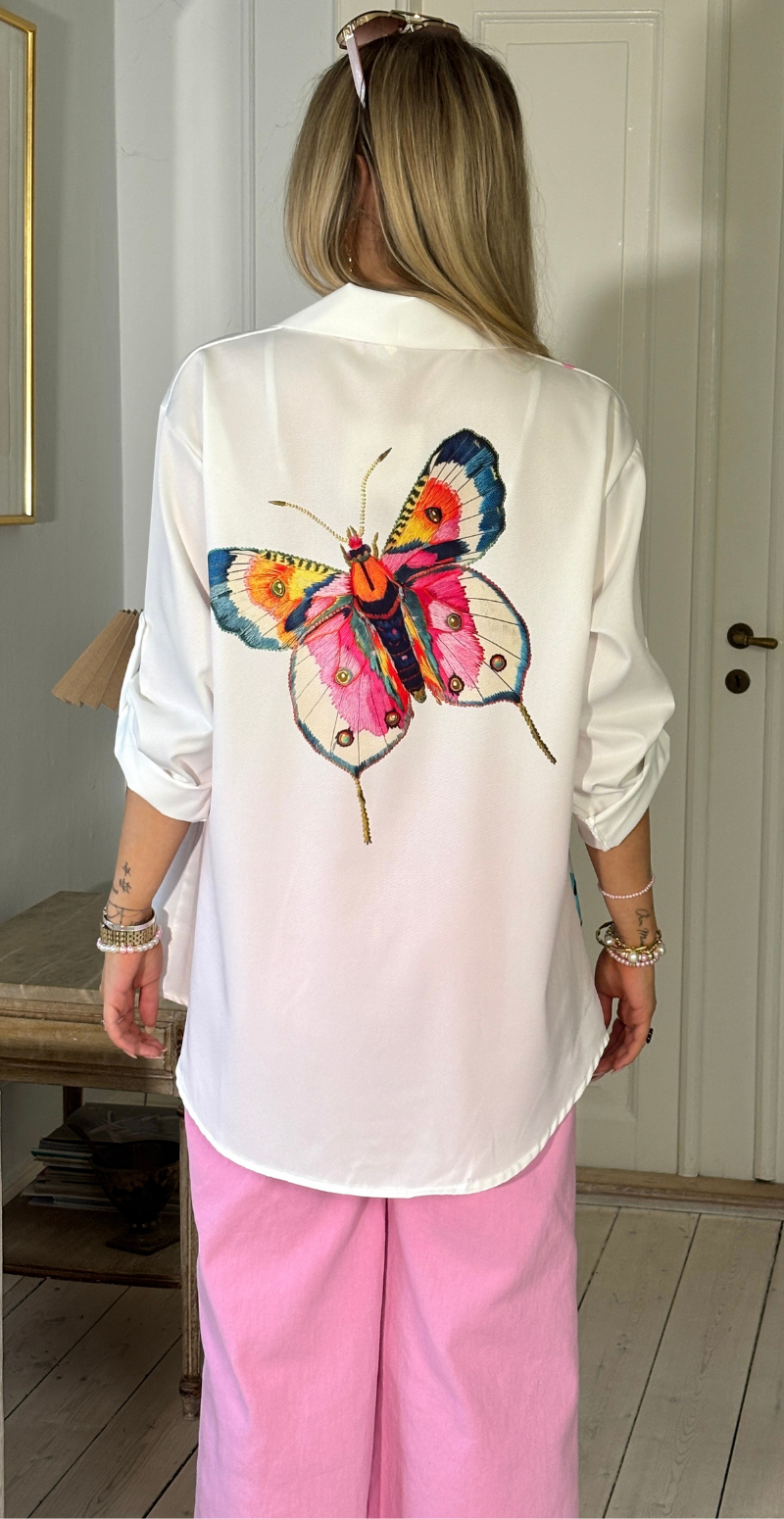 Tracy skjorte med sommerfugle hvid LikeLondon