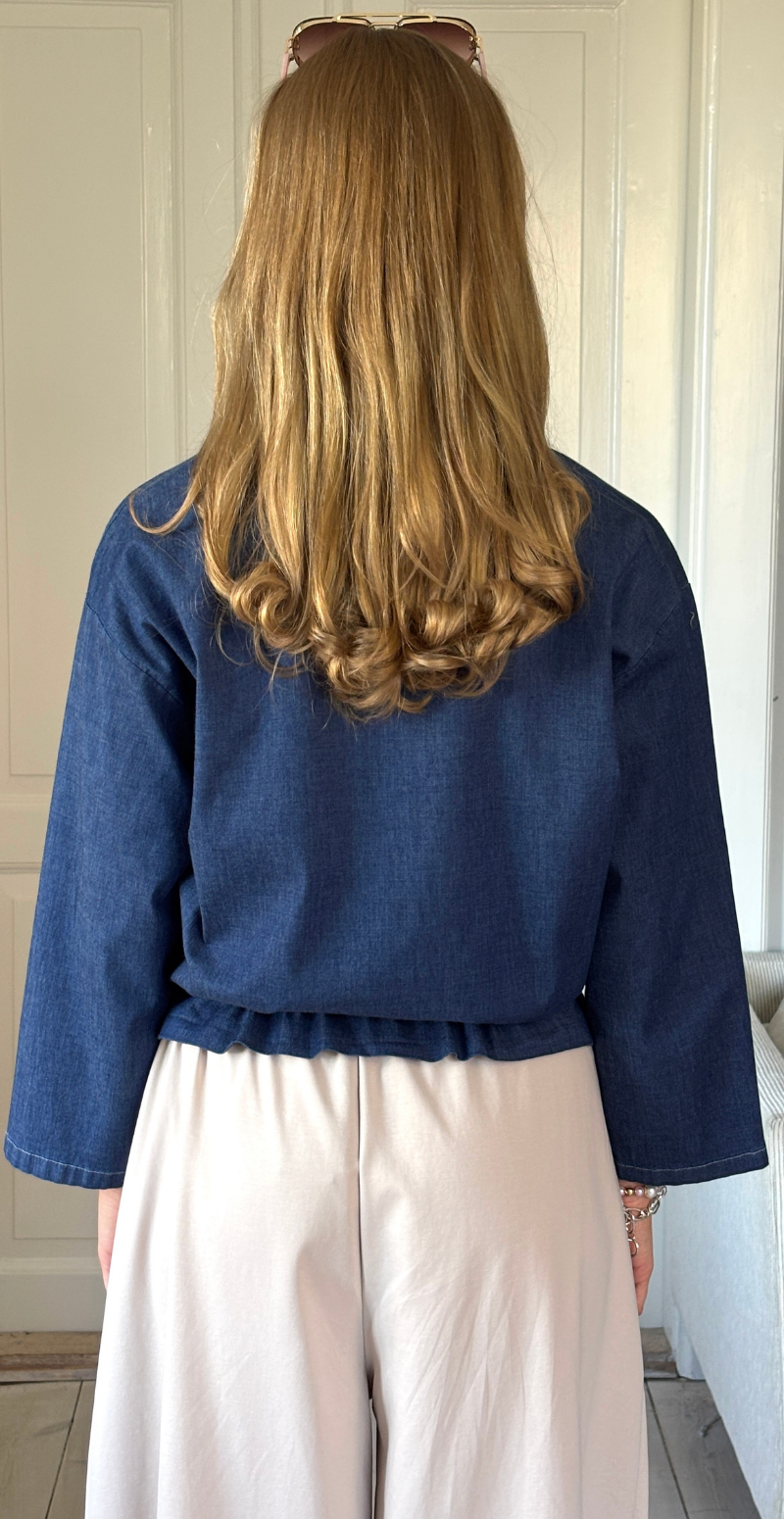 Kendra denimskjorte med snøredetaljer dark jeans LikeLondon