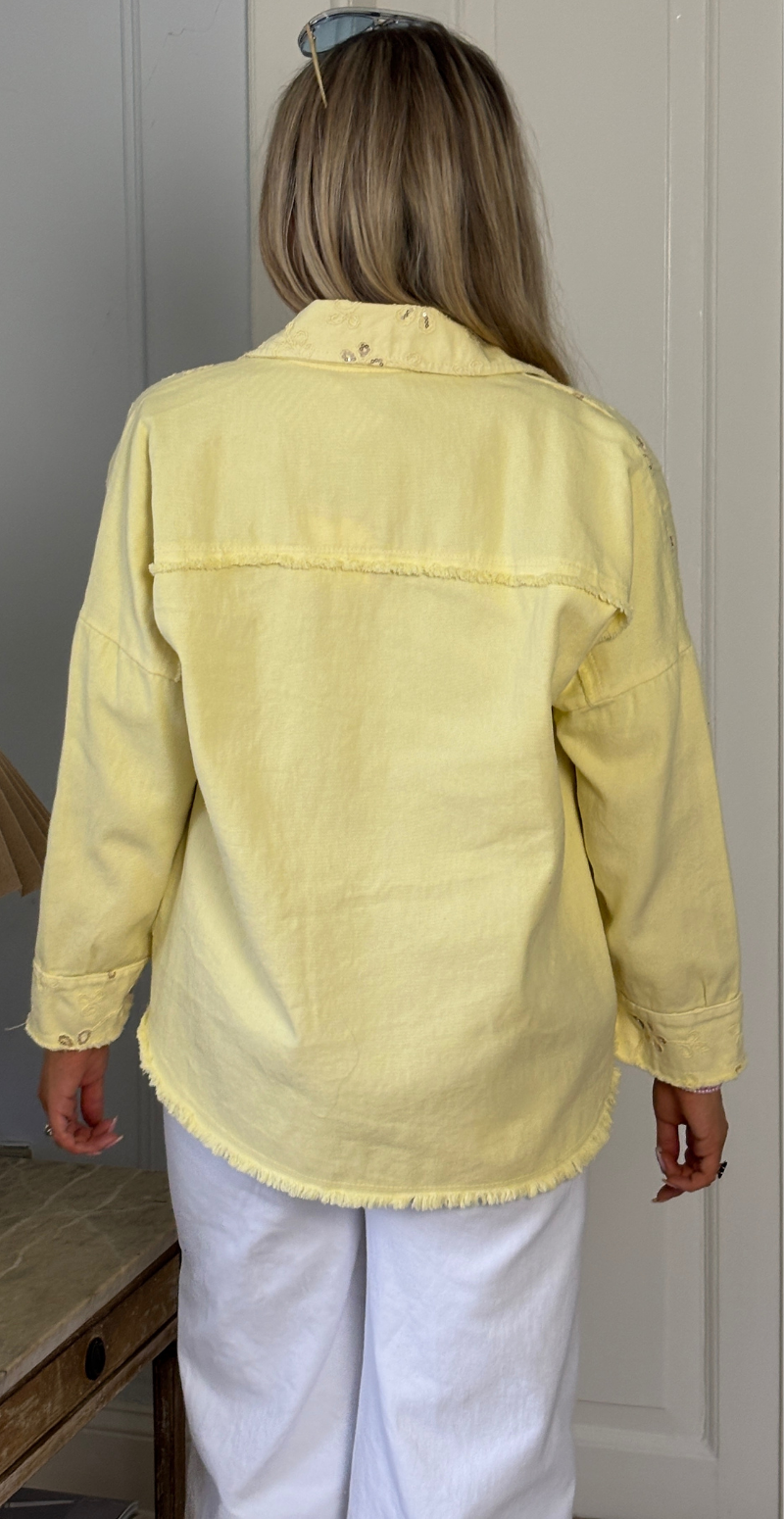 Laney canvas jakke med broderede blomster og pailletter gul LikeLondon