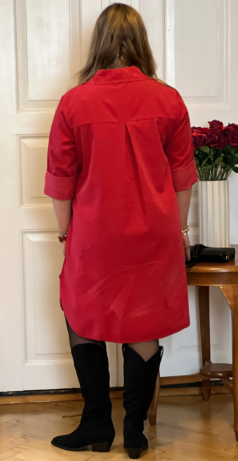 Danica fløjls kjole-tunika med knapstolpe rød LikeLondon