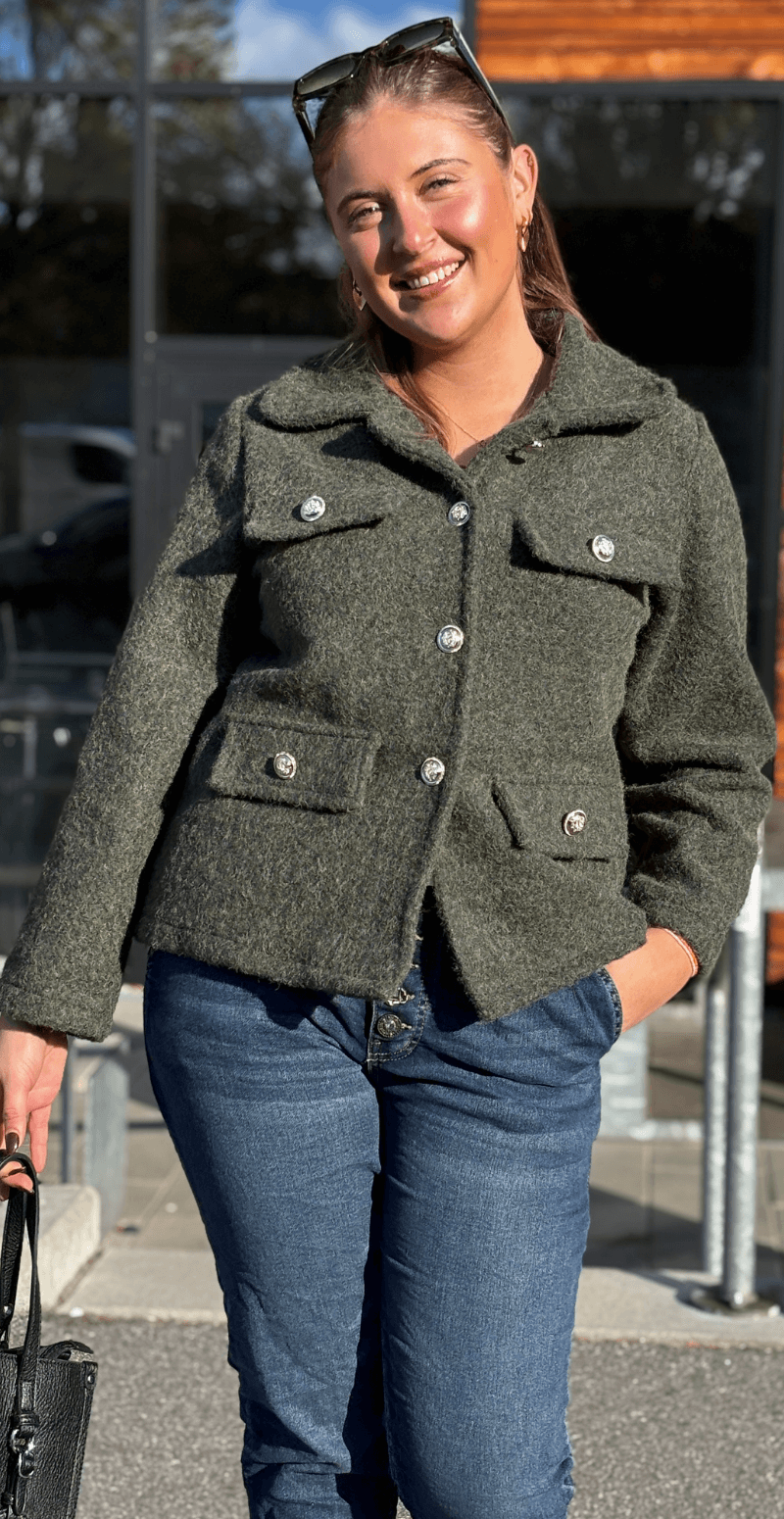 Anastacia klassisk jakke med pynteknapper military LikeLondon