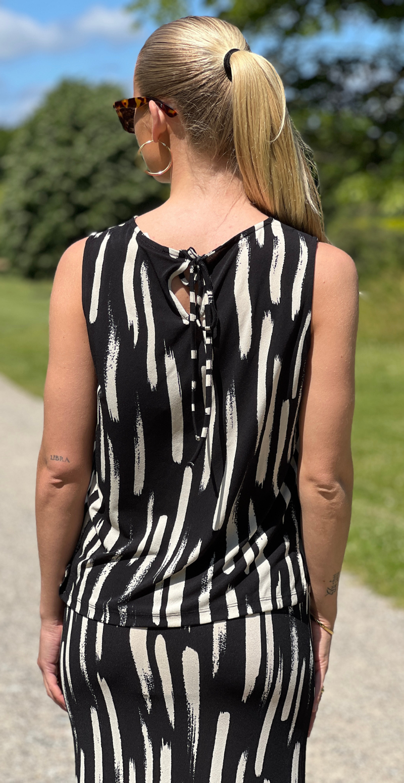 Esme bluse sort w. moonbeam