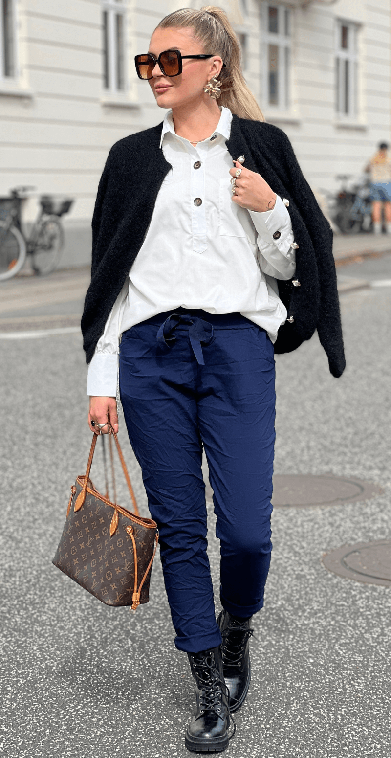 Nora luksus buks dark navy LikeLondon
