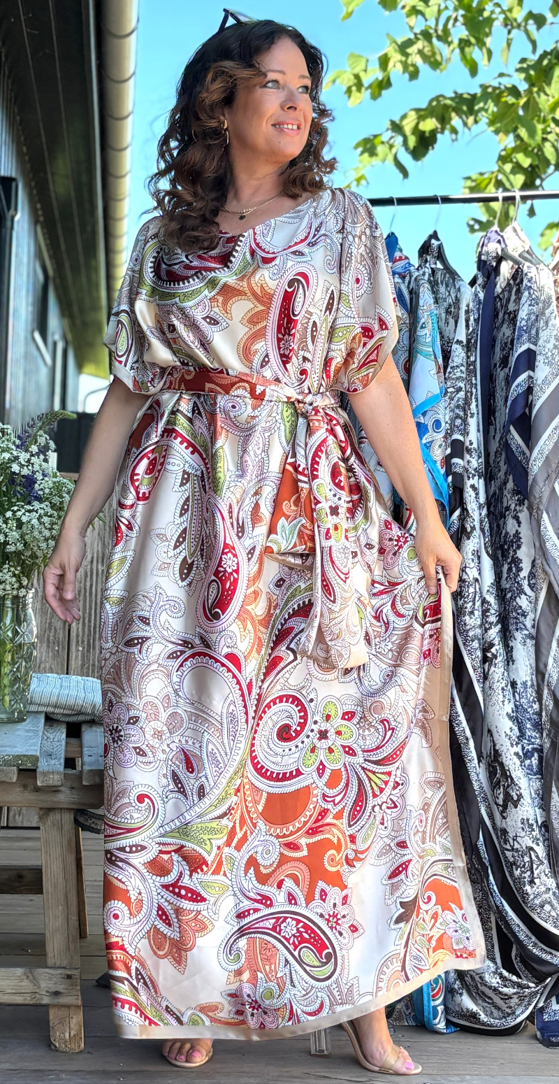 Lang sarong med mønster og bindebånd beige LikeLondon