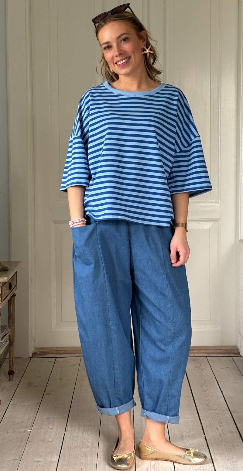 Zenia t-shirt med striber royal blue LikeLondon