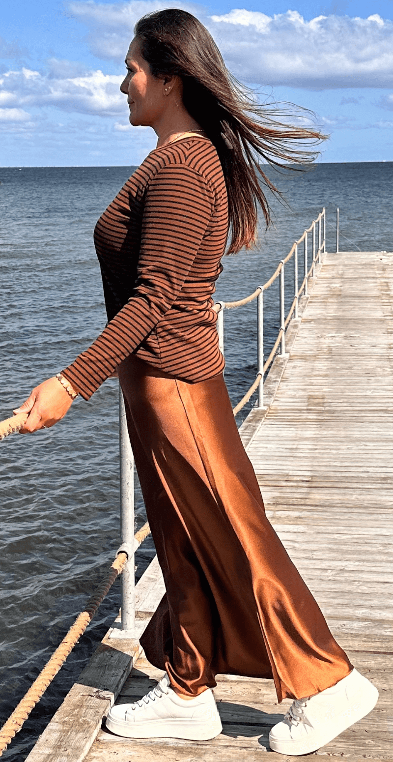 Cissi satin nederdel brun LikeLondon By Christina