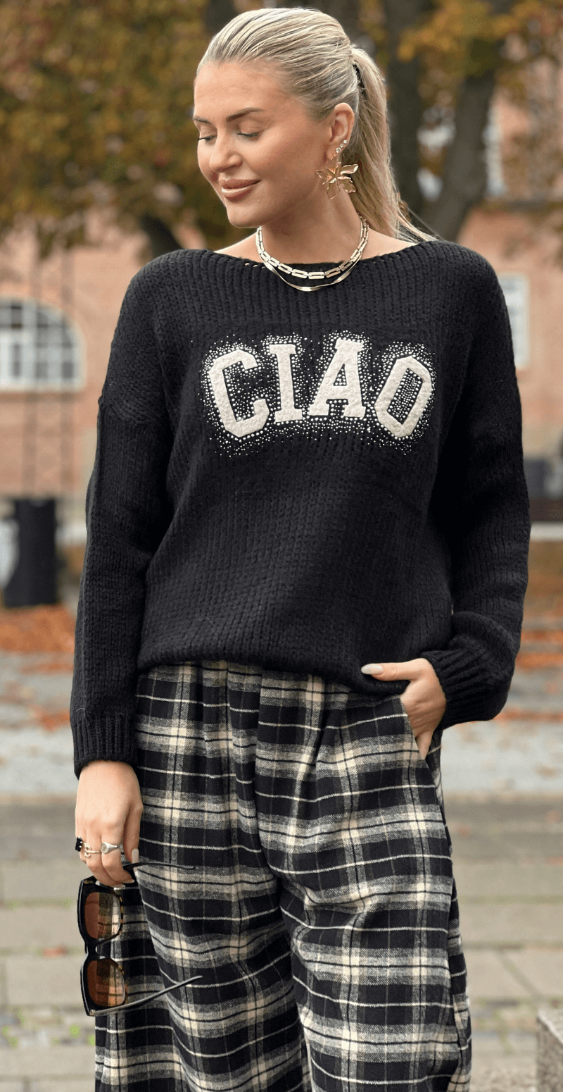 Lola uldstrik bluse med "CIAO" sort LikeLondon