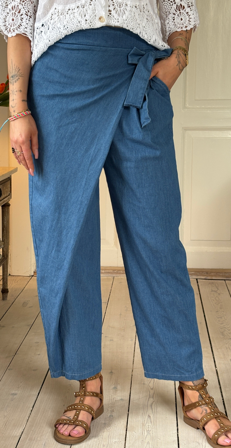 Polly denimbukser med slå-om effekt medium jeans LikeLondon