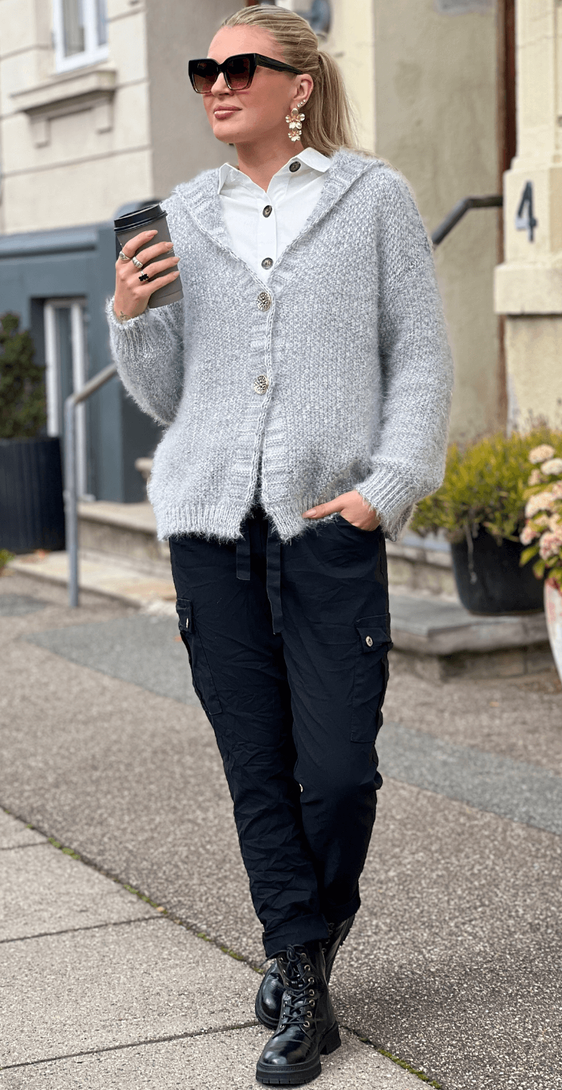 Saseline cardigan med hætte og guldknapper grå LikeLondon